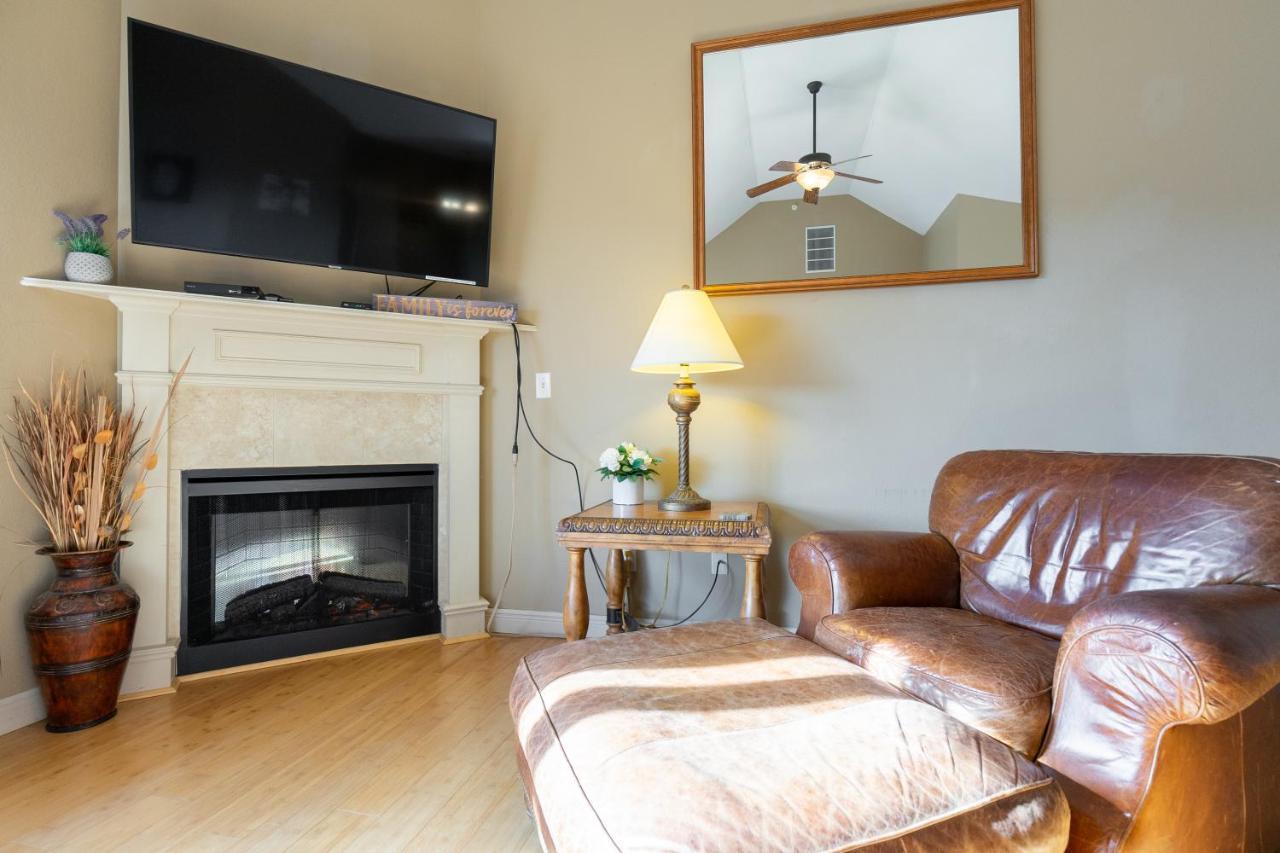 4Br Walk-In - Foosball Table - Hot Tub - Fire Pit - Free Tickets Included - Dv166 Branson Dış mekan fotoğraf