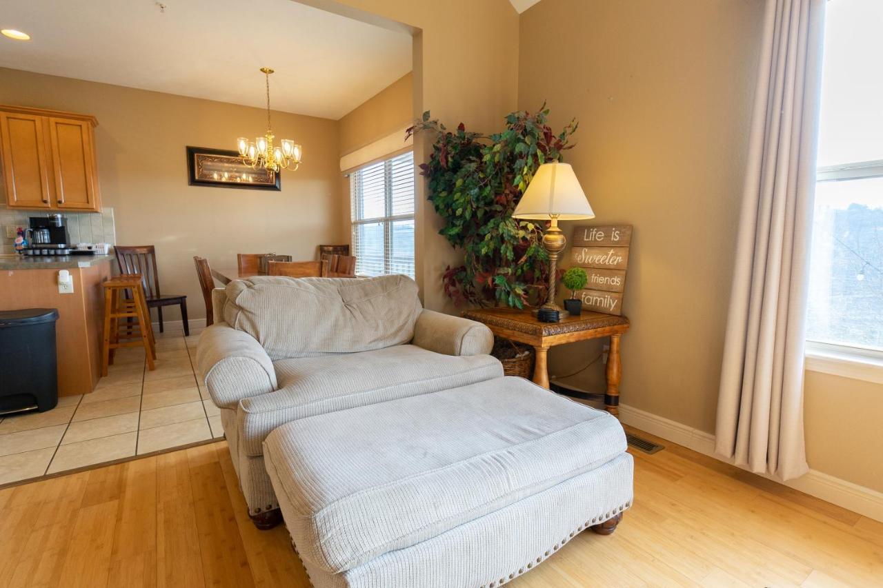 4Br Walk-In - Foosball Table - Hot Tub - Fire Pit - Free Tickets Included - Dv166 Branson Dış mekan fotoğraf