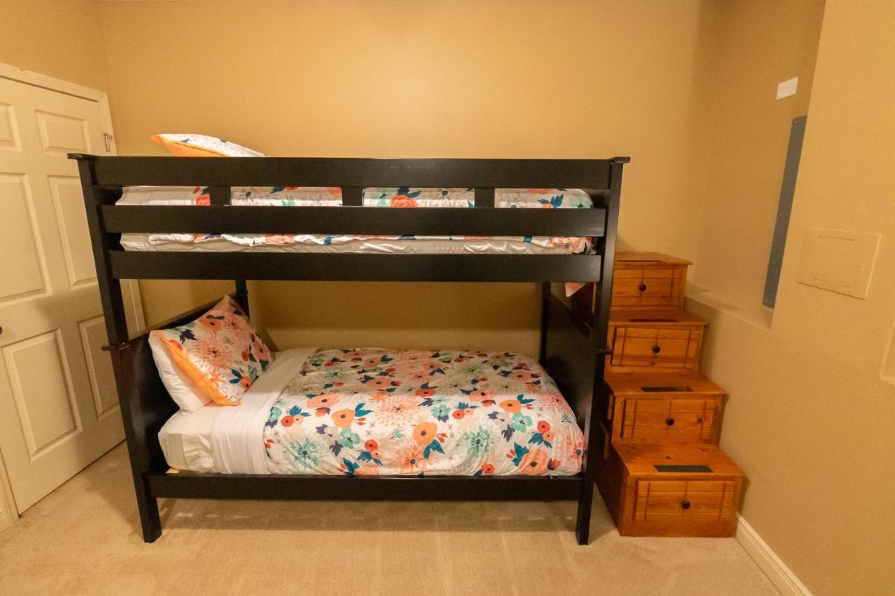 4Br Walk-In - Foosball Table - Hot Tub - Fire Pit - Free Tickets Included - Dv166 Branson Dış mekan fotoğraf