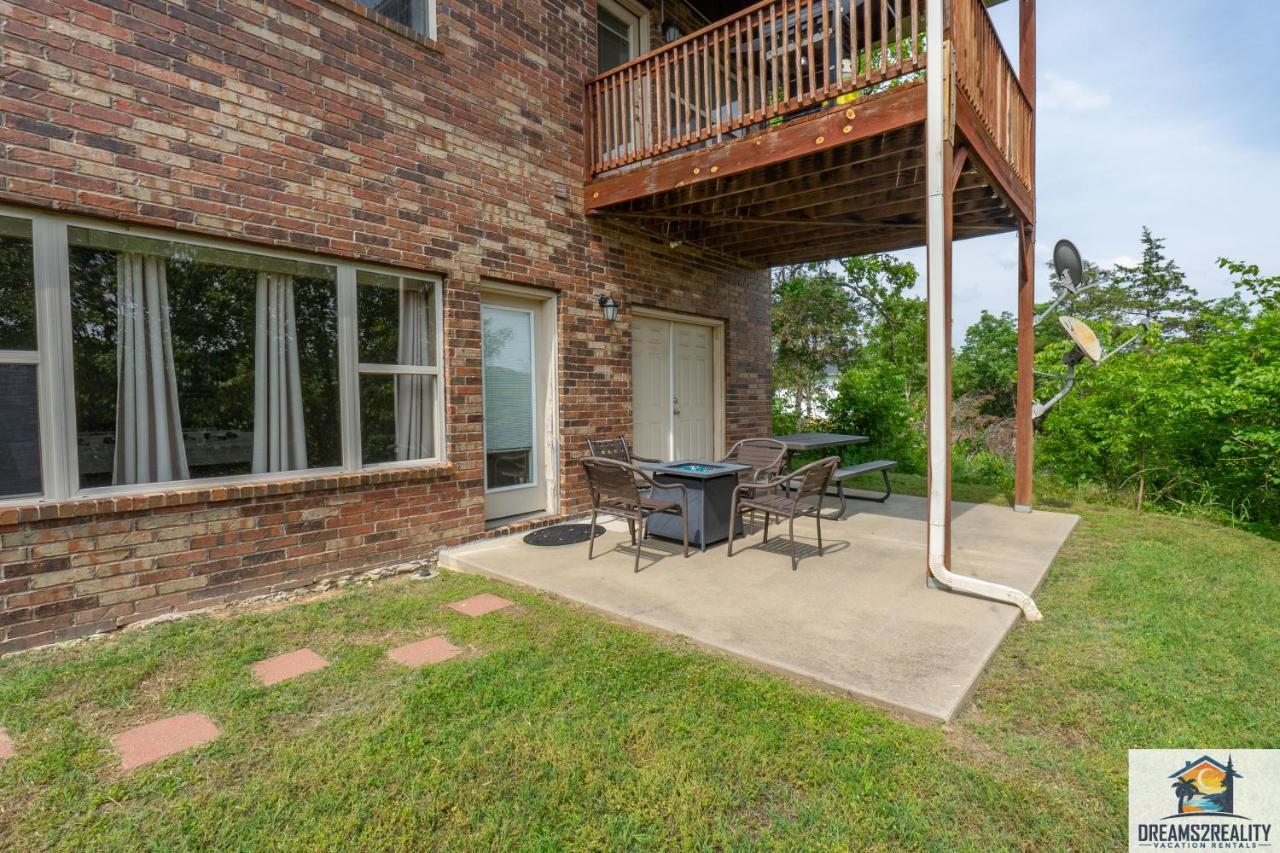 4Br Walk-In - Foosball Table - Hot Tub - Fire Pit - Free Tickets Included - Dv166 Branson Dış mekan fotoğraf