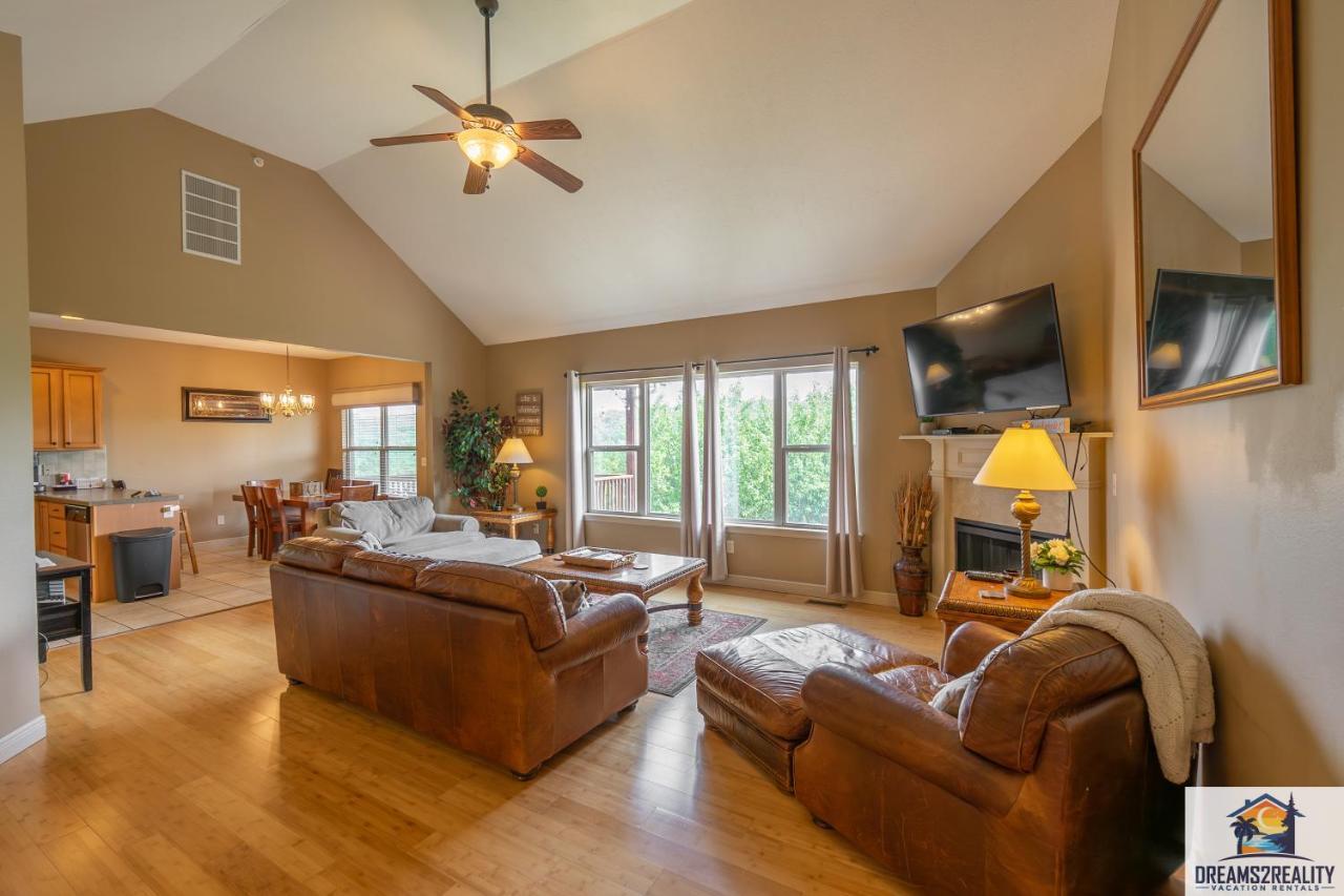 4Br Walk-In - Foosball Table - Hot Tub - Fire Pit - Free Tickets Included - Dv166 Branson Dış mekan fotoğraf