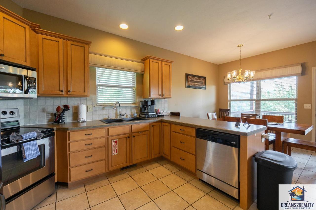4Br Walk-In - Foosball Table - Hot Tub - Fire Pit - Free Tickets Included - Dv166 Branson Dış mekan fotoğraf